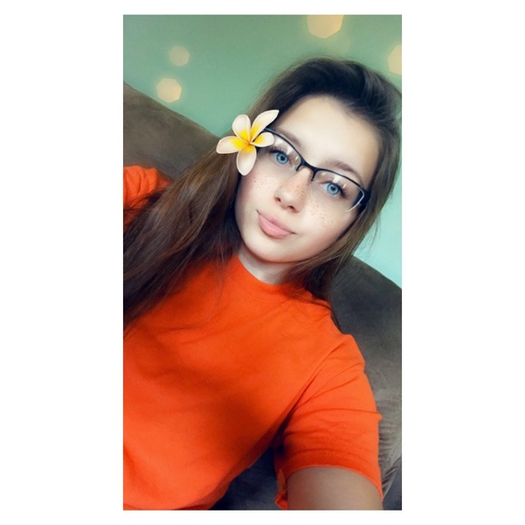 Meet your Posher, Allison - Picture 1 of 1